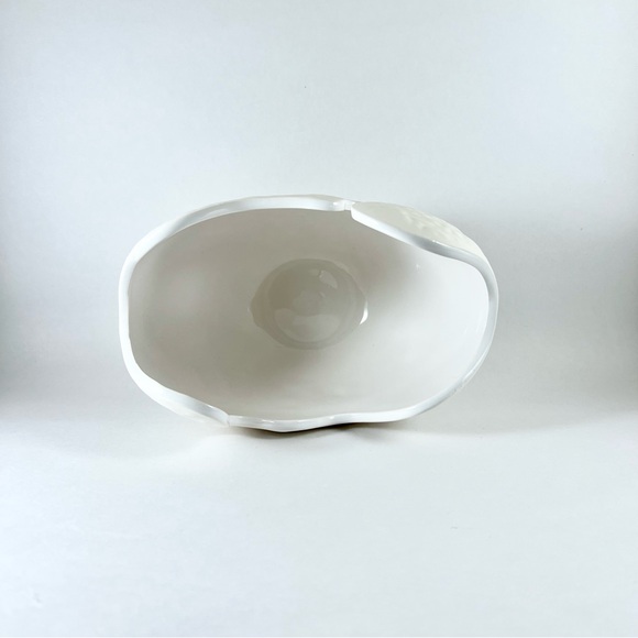 Ceramic Egg Shell Shape Vase - Picture 4 of 5